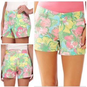 Lilly Pulitzer Callahan Shorts in Blue Big Flirt